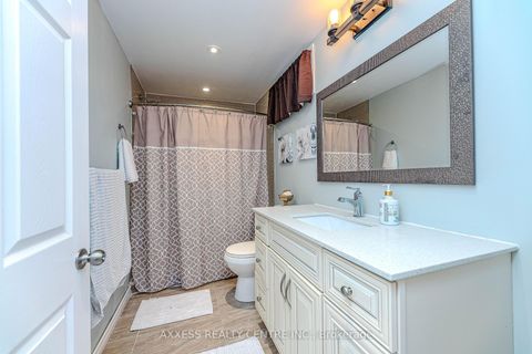 Photo 31 at 72 Beaverbrook Crescent, Rural Vaughan, Vaughan