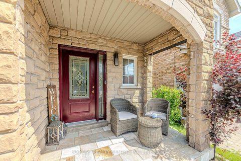 Photo 45 at 72 Beaverbrook Crescent, Rural Vaughan, Vaughan