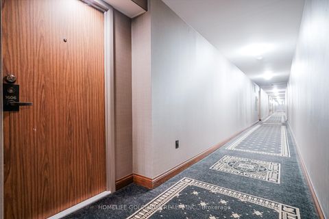 Photo 2 at 1606 - 45 Carlton Street, Yonge Corridor, Toronto Photo 2 at 1606 - 45 Carlton Street, Yonge Corridor, Toronto