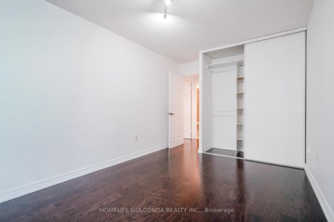 Photo 14 at 1606 - 45 Carlton Street, Yonge Corridor, Toronto Photo 14 at 1606 - 45 Carlton Street, Yonge Corridor, Toronto