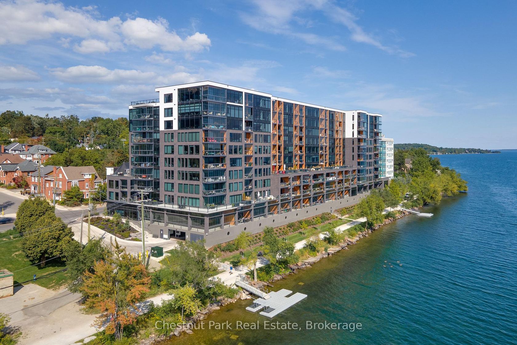 823 - 185 Dunlop Street E, Lakeshore, Barrie photo number 2 823 - 185 Dunlop Street E, Lakeshore, Barrie photo number 2
