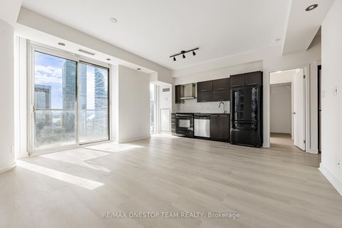 Photo 5 at 2608 - 126 Simcoe Street, Waterfront Communities C1, Toronto