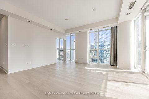 Photo 11 at 2608 - 126 Simcoe Street, Waterfront Communities C1, Toronto
