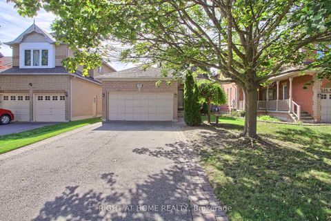 Photo 2 at 290 Clearmeadow Boulevard, Summerhill Estates, Newmarket