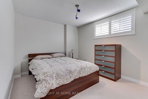 Photo 36 at 290 Clearmeadow Boulevard, Summerhill Estates, Newmarket