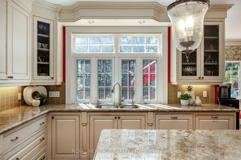 Photo 14 at 226 Forest Ridge Road, Rural Richmond Hill, Richmond Hill