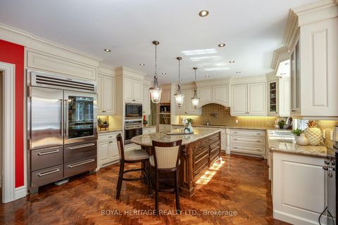 Photo 16 at 226 Forest Ridge Road, Rural Richmond Hill, Richmond Hill