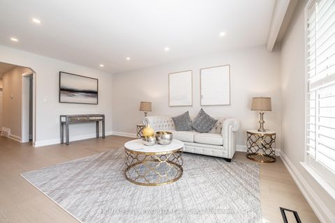 Photo 1 at 192 Combe Avenue, Bathurst Manor, Toronto
