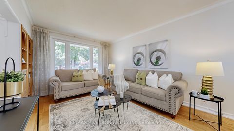 Photo 3 at 33 Savarin Street, Eglinton East, Toronto