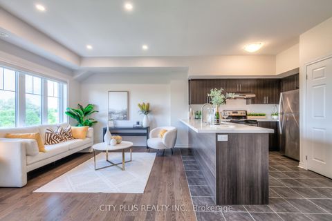 Photo 1 at 16 - 13 Eaton Park Lane, L'Amoreaux, Toronto