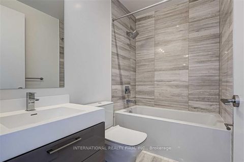 Photo 8 at 5409 - 1 Yorkville Avenue, Annex, Toronto