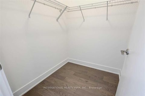 Photo 10 at 5409 - 1 Yorkville Avenue, Annex, Toronto