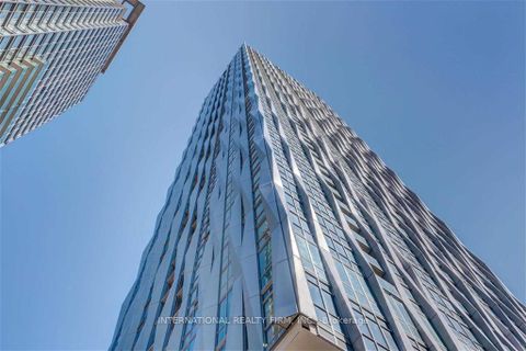 Photo 14 at 5409 - 1 Yorkville Avenue, Annex, Toronto