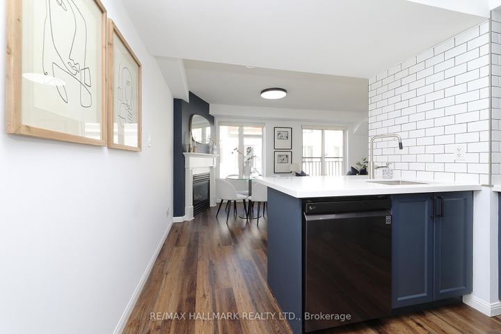 Photo 6 at 1005 - 18 Laidlaw Street, South Parkdale, Toronto