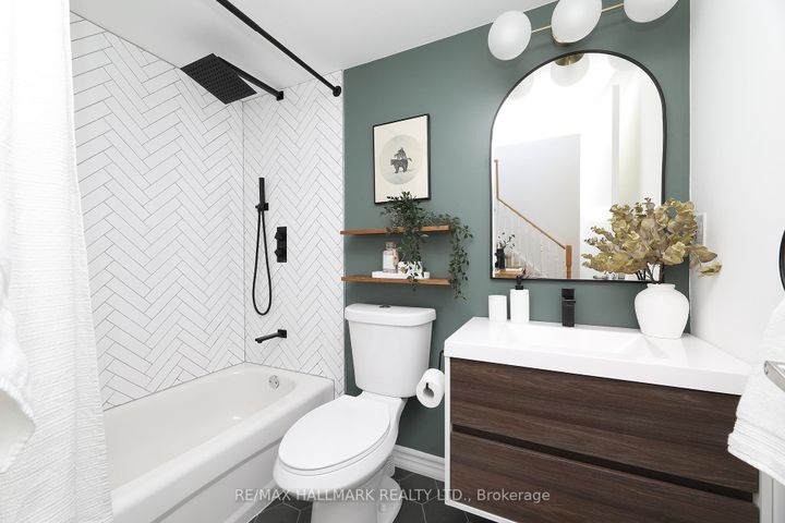Photo 31 at 1005 - 18 Laidlaw Street, South Parkdale, Toronto