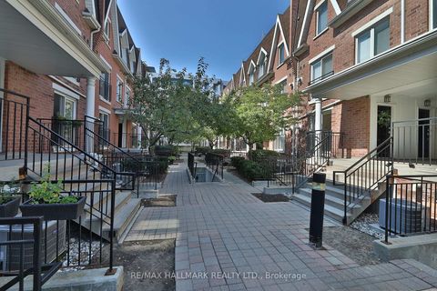 Photo 3 at 1005 - 18 Laidlaw Street, South Parkdale, Toronto