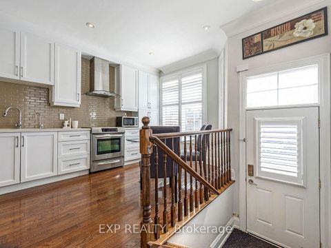 Photo 4 at 4 - 2351 Lakeshore Road W, BR Bronte, Oakville
