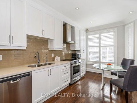 Photo 7 at 4 - 2351 Lakeshore Road W, BR Bronte, Oakville