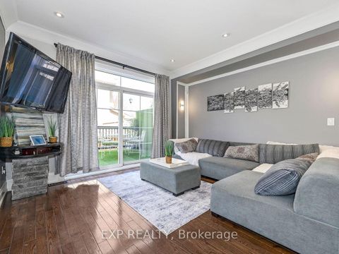 Photo 17 at 4 - 2351 Lakeshore Road W, BR Bronte, Oakville