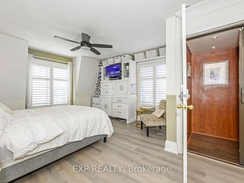 Photo 28 at 4 - 2351 Lakeshore Road W, BR Bronte, Oakville
