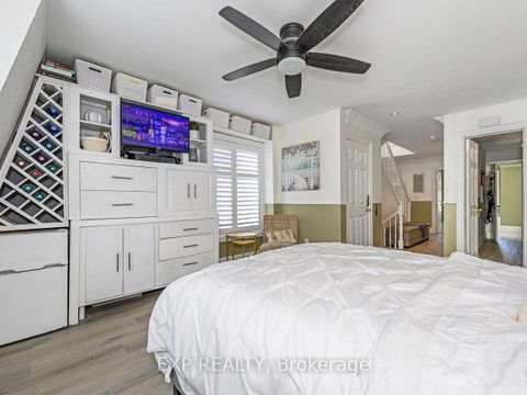 Photo 29 at 4 - 2351 Lakeshore Road W, BR Bronte, Oakville
