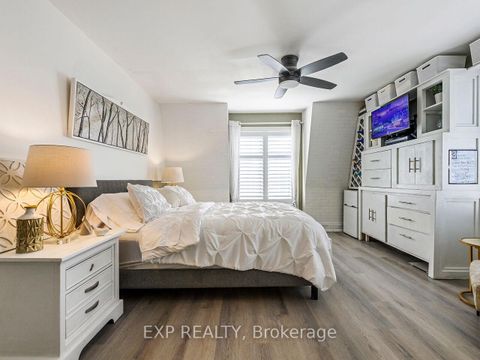 Photo 30 at 4 - 2351 Lakeshore Road W, BR Bronte, Oakville