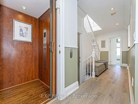 Photo 31 at 4 - 2351 Lakeshore Road W, BR Bronte, Oakville
