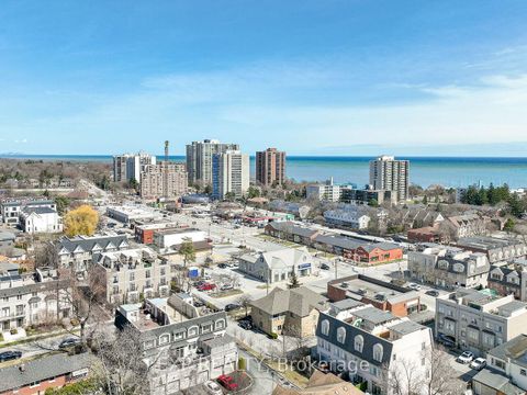 Photo 42 at 4 - 2351 Lakeshore Road W, BR Bronte, Oakville