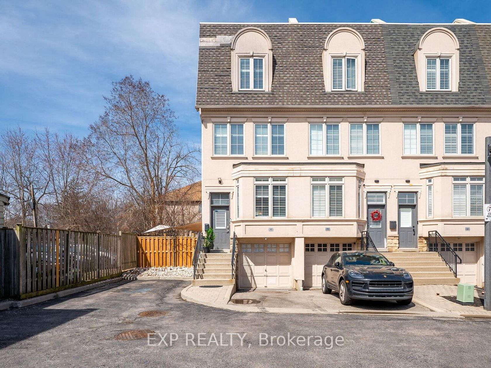 4 - 2351 Lakeshore Road W, BR Bronte, Oakville 