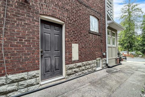 Photo 2 at 182 Duplex Avenue, Eglinton, Toronto