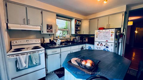 Photo 8 at 88 Montrose Avenue, Bellwoods, Toronto Photo 8 at 88 Montrose Avenue, Bellwoods, Toronto