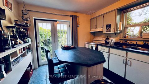 Photo 9 at 88 Montrose Avenue, Bellwoods, Toronto Photo 9 at 88 Montrose Avenue, Bellwoods, Toronto