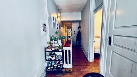 Photo 20 at 88 Montrose Avenue, Bellwoods, Toronto