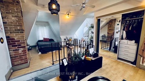 Photo 27 at 88 Montrose Avenue, Bellwoods, Toronto