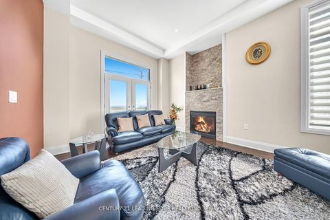 Photo 5 at 736 Hillview Crescent, West Shore, Pickering