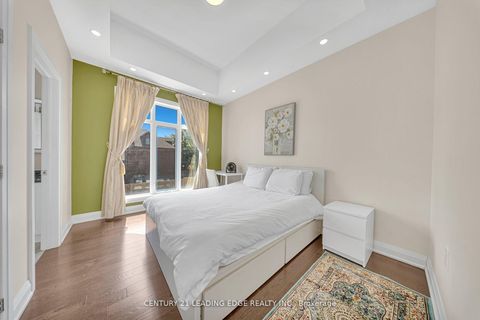 Photo 22 at 736 Hillview Crescent, West Shore, Pickering