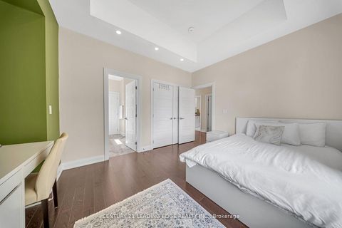 Photo 26 at 736 Hillview Crescent, West Shore, Pickering