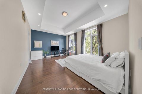 Photo 27 at 736 Hillview Crescent, West Shore, Pickering