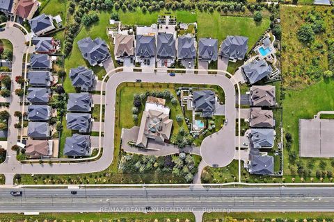 Photo 0 at 16 Finesse Court, Oak Ridges Lake Wilcox, Richmond Hill