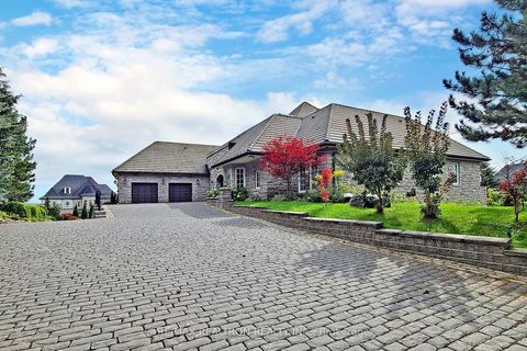 Photo 9 at 16 Finesse Court, Oak Ridges Lake Wilcox, Richmond Hill