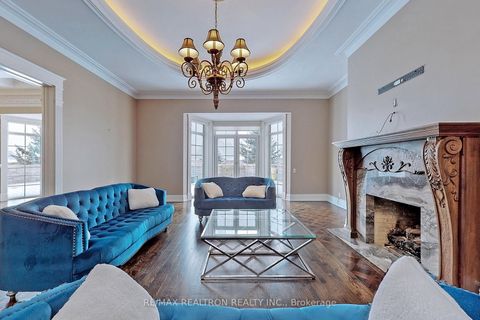 Photo 11 at 16 Finesse Court, Oak Ridges Lake Wilcox, Richmond Hill