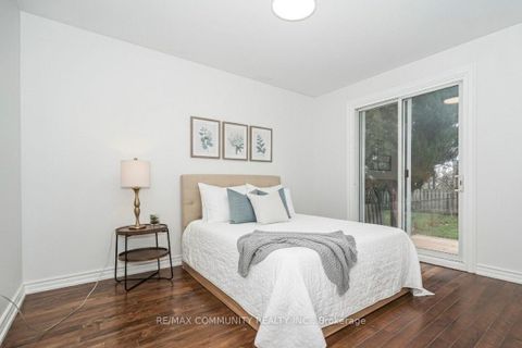 Photo 7 at 15 Strathavon Drive, Jamestown, Toronto