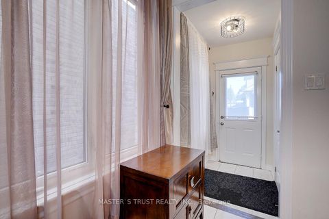 Photo 19 at 242 Paradelle Drive, Oak Ridges Lake Wilcox, Richmond Hill