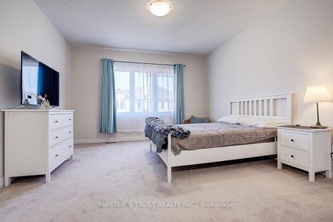 Photo 22 at 242 Paradelle Drive, Oak Ridges Lake Wilcox, Richmond Hill