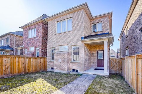 Photo 34 at 242 Paradelle Drive, Oak Ridges Lake Wilcox, Richmond Hill