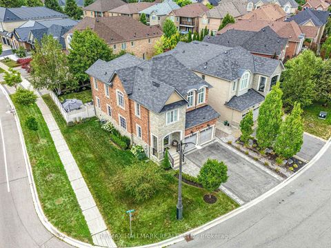 Photo 1 at 2 Noce Way, Vellore Village, Vaughan