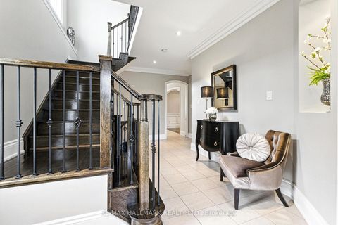 Photo 3 at 2 Noce Way, Vellore Village, Vaughan