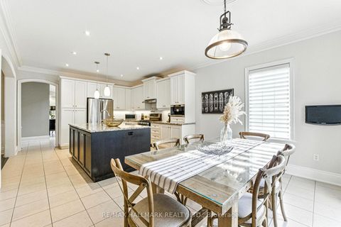 Photo 8 at 2 Noce Way, Vellore Village, Vaughan