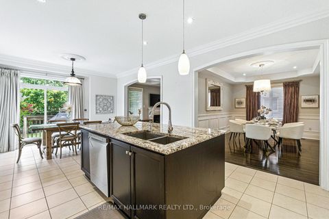 Photo 15 at 2 Noce Way, Vellore Village, Vaughan