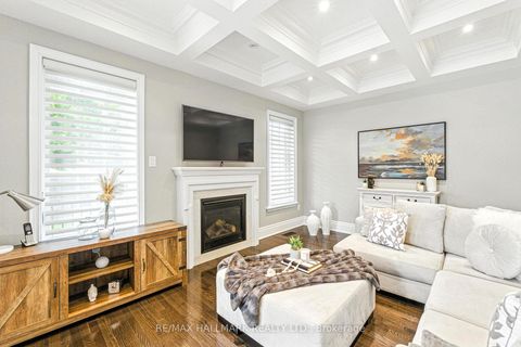 Photo 18 at 2 Noce Way, Vellore Village, Vaughan